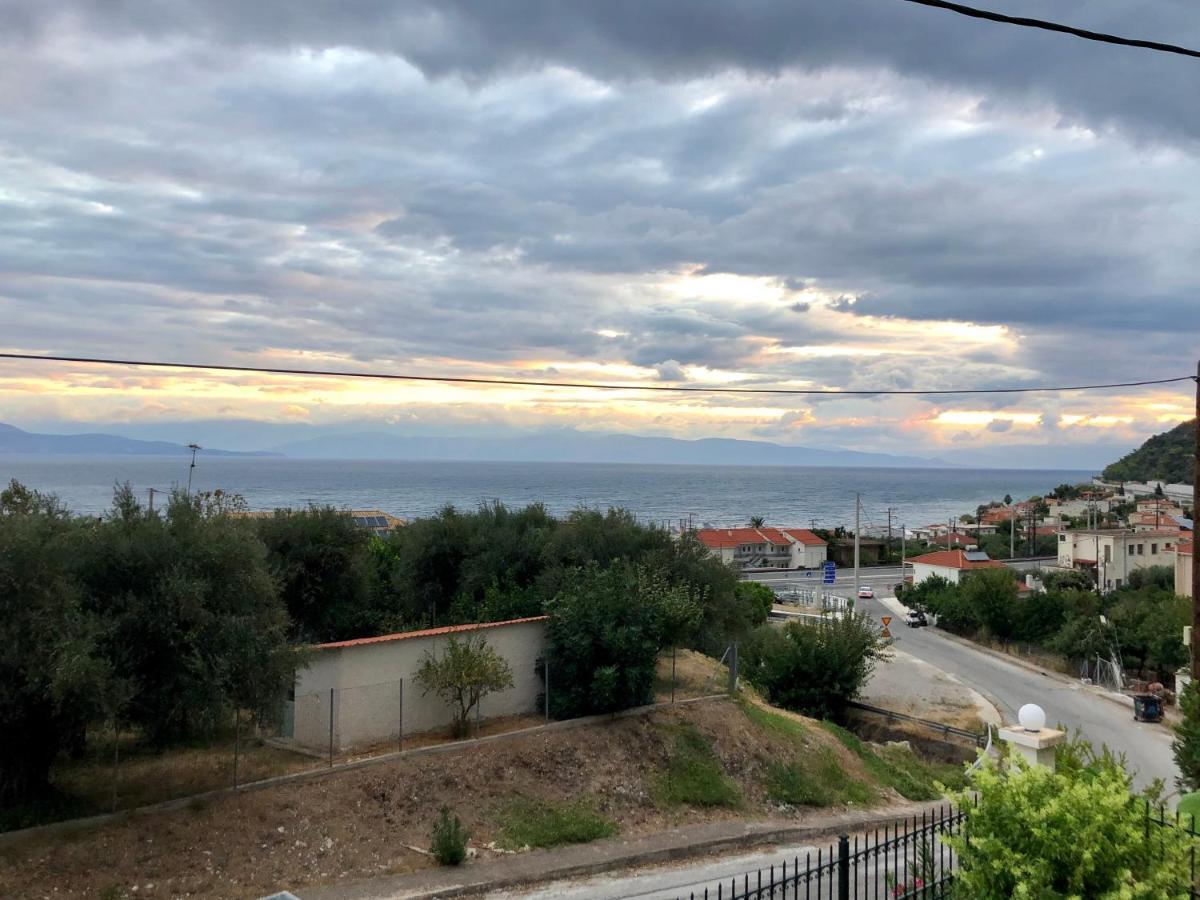 Paralia Platanou Seaview House Bagian luar foto